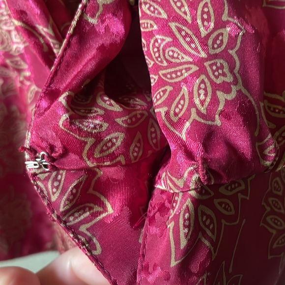 Vintage Andrea Gayle polyester floral button down blouse with shoulder pads - Picture 4 of 8